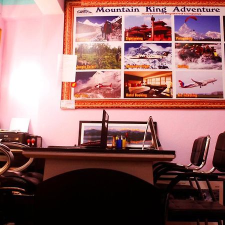 Mountain Backpackers Hostel كاتماندو المظهر الخارجي الصورة