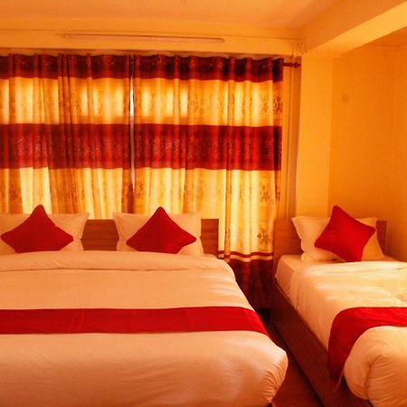 Mountain Backpackers Hostel كاتماندو المظهر الخارجي الصورة
