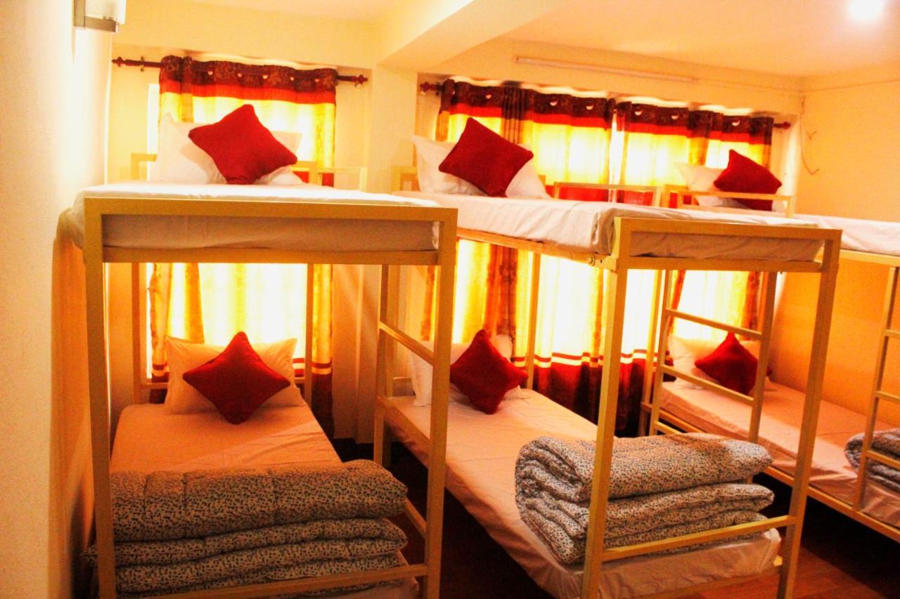 Mountain Backpackers Hostel كاتماندو المظهر الخارجي الصورة