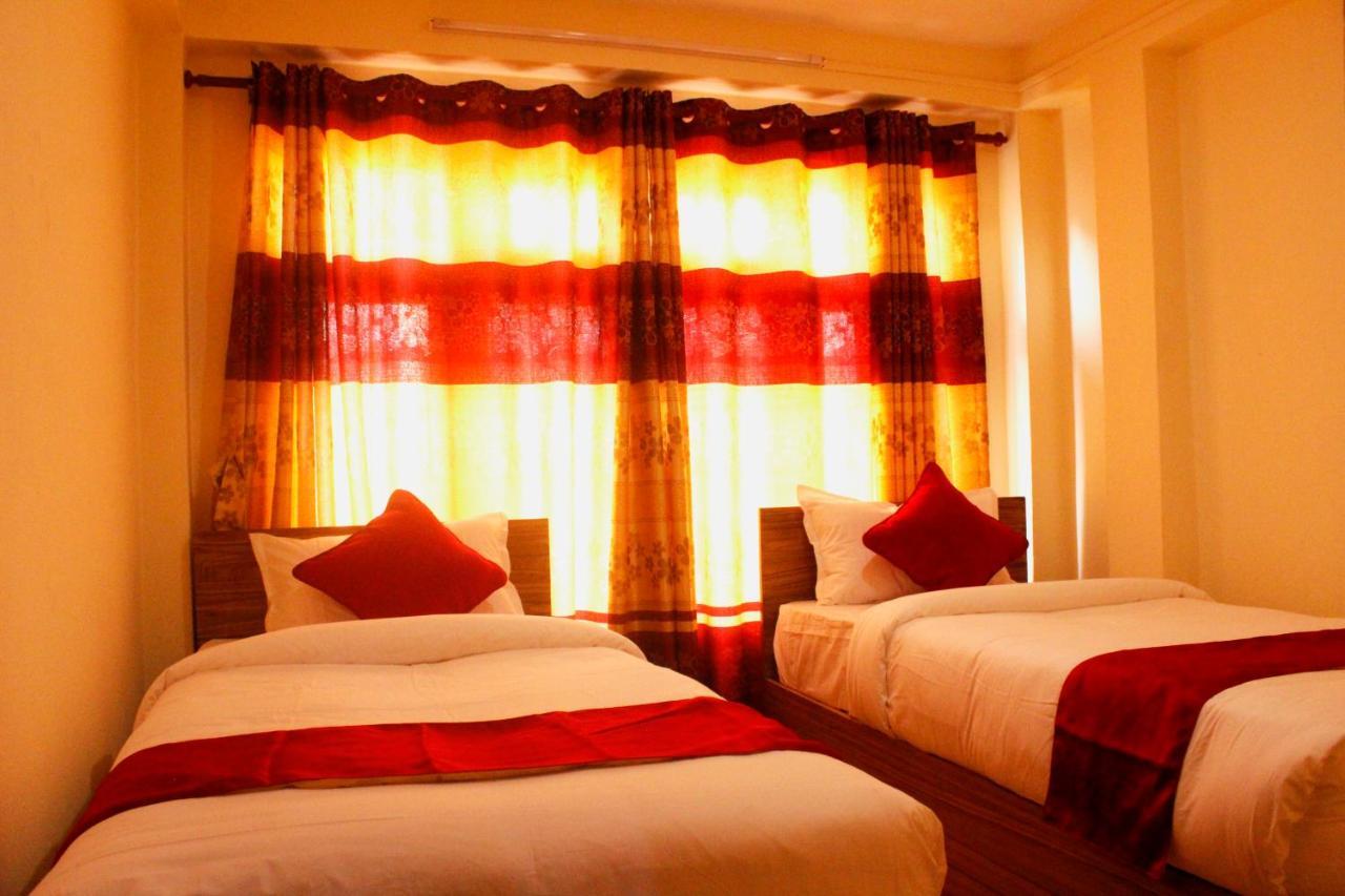 Mountain Backpackers Hostel كاتماندو المظهر الخارجي الصورة